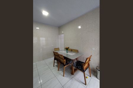Casa à venda com 120m², 2 quartos e 2 vagasCozinha - Torneira