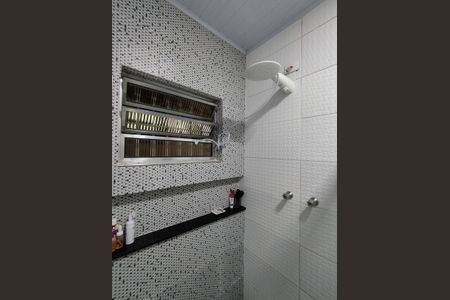 Casa à venda com 120m², 2 quartos e 2 vagasBanheiro 