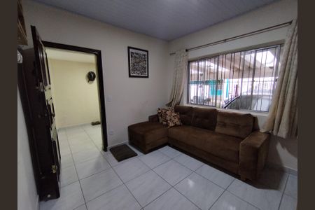 Casa à venda com 120m², 2 quartos e 2 vagasSala