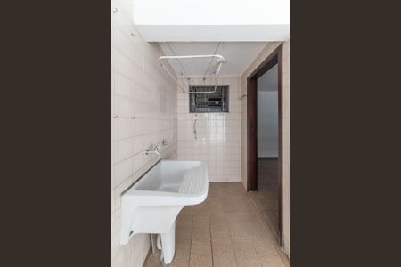 Casa à venda com 100m², 2 quartos e 1 vagaLavanderia