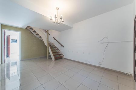 Casa à venda com 100m², 2 quartos e 1 vagaSala