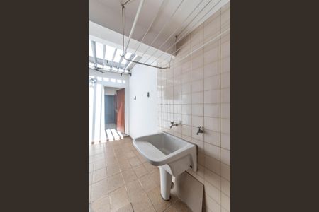 Casa à venda com 100m², 2 quartos e 1 vagaLavanderia