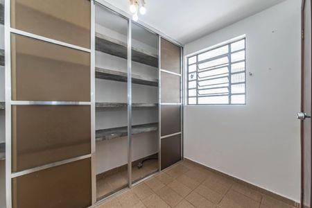Casa à venda com 100m², 2 quartos e 1 vagaQuarto de Serviço