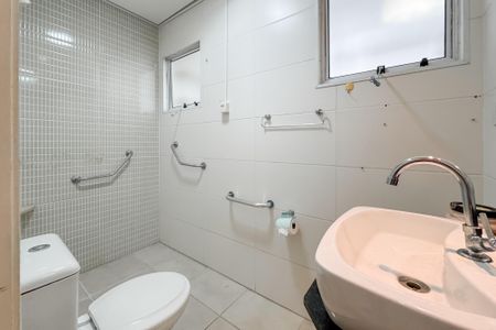 Apartamento à venda com 100m², 4 quartos e sem vaga Apartamento à venda com 100m², 4 quartos e sem vagaBanheiro
