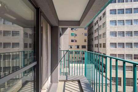 Studio para alugar com 25m², 1 quarto e sem vaga Studio para alugar com 25m², 1 quarto e sem vagaVaranda