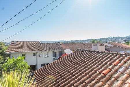 Casa à venda com 200m², 4 quartos e 2 vagas Casa à venda com 200m², 4 quartos e 2 vagasVaranda da Suíte