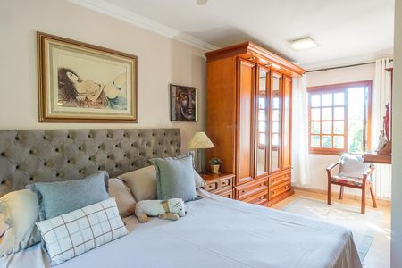 Casa à venda com 200m², 4 quartos e 2 vagas Casa à venda com 200m², 4 quartos e 2 vagasSuíte