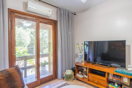 Casa à venda com 200m², 4 quartos e 2 vagas Casa à venda com 200m², 4 quartos e 2 vagasQuarto 1