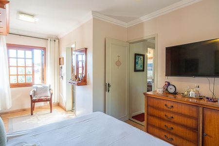 Casa à venda com 200m², 4 quartos e 2 vagas Casa à venda com 200m², 4 quartos e 2 vagasSuíte