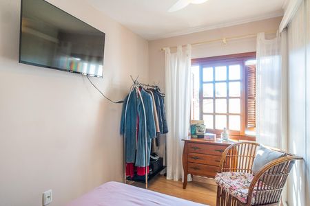 Casa à venda com 200m², 4 quartos e 2 vagas Casa à venda com 200m², 4 quartos e 2 vagasQuarto 2