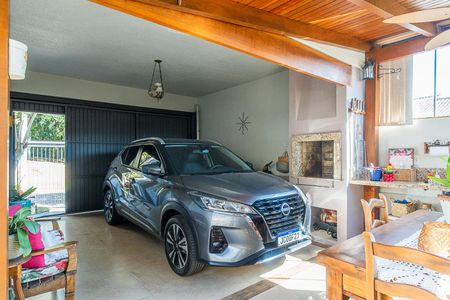 Casa à venda com 200m², 4 quartos e 2 vagas Casa à venda com 200m², 4 quartos e 2 vagasGaragem