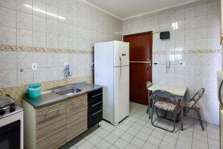 Apartamento para alugar com 70m², 2 quartos e 1 vaga Apartamento para alugar com 70m², 2 quartos e 1 vagaCozinha