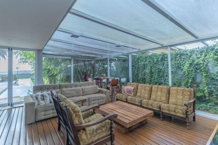 Casa à venda com 450m², 4 quartos e 2 vagas Casa à venda com 450m², 4 quartos e 2 vagasFoto 17