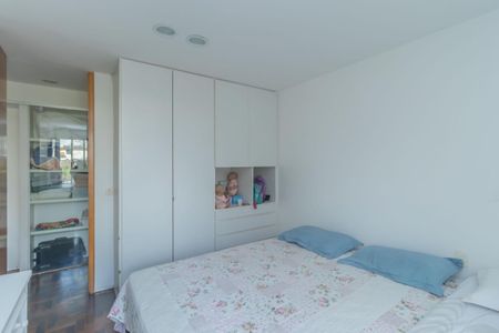 Casa à venda com 450m², 4 quartos e 2 vagas Casa à venda com 450m², 4 quartos e 2 vagasFoto 39