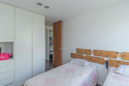 Casa à venda com 450m², 4 quartos e 2 vagas Casa à venda com 450m², 4 quartos e 2 vagasFoto 37