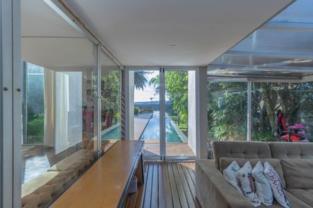 Casa à venda com 450m², 4 quartos e 2 vagas Casa à venda com 450m², 4 quartos e 2 vagasFoto 19