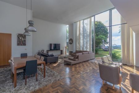 Casa à venda com 450m², 4 quartos e 2 vagas Casa à venda com 450m², 4 quartos e 2 vagasFoto 10