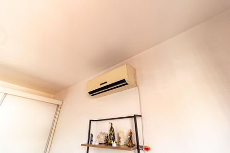 Casa à venda com 200m², 3 quartos e 2 vagasSuíte