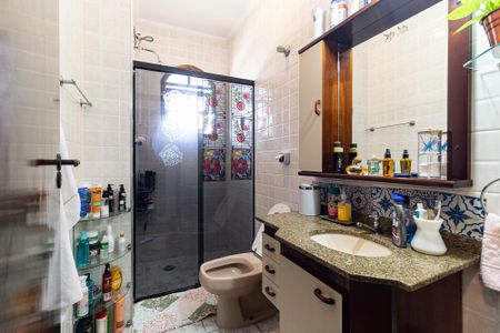 Casa à venda com 200m², 3 quartos e 2 vagasBanheiro da Suíte