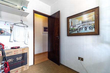 Casa à venda com 200m², 3 quartos e 2 vagasQuarto 2