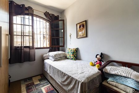 Casa à venda com 200m², 3 quartos e 2 vagasQuarto 1