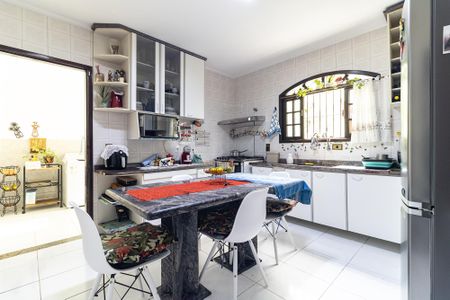 Casa à venda com 200m², 3 quartos e 2 vagasCozinha