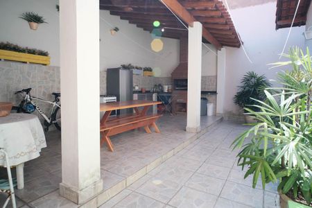 Casa à venda com 100m², 3 quartos e 3 vagasÁrea gourmet