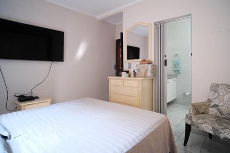 Casa à venda com 100m², 3 quartos e 3 vagasSuíte