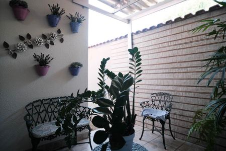 Casa à venda com 100m², 3 quartos e 3 vagasÁrea externa