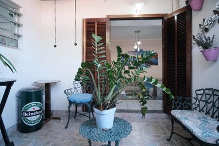 Casa à venda com 100m², 3 quartos e 3 vagasÁrea externa