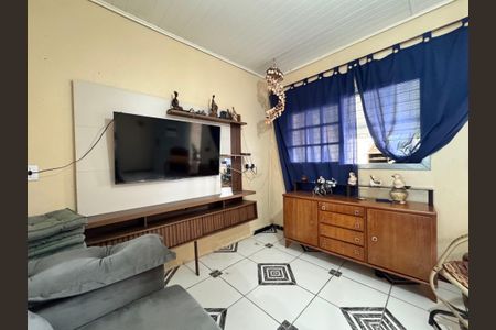 Casa à venda com 80m², 1 quarto e 2 vagas Casa à venda com 80m², 1 quarto e 2 vagasSala