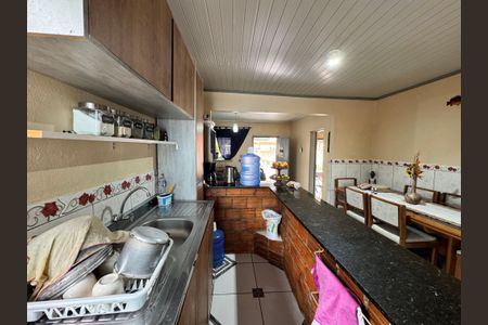 Casa à venda com 80m², 1 quarto e 2 vagas Casa à venda com 80m², 1 quarto e 2 vagasCozinha