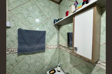 Casa à venda com 80m², 1 quarto e 2 vagas Casa à venda com 80m², 1 quarto e 2 vagasBanheiro