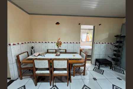 Casa à venda com 80m², 1 quarto e 2 vagas Casa à venda com 80m², 1 quarto e 2 vagasCozinha