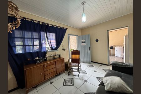 Casa à venda com 80m², 1 quarto e 2 vagas Casa à venda com 80m², 1 quarto e 2 vagasSala