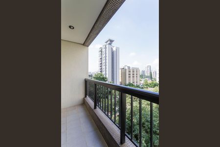 Apartamento para alugar com 115m², 3 quartos e 2 vagasVaranda