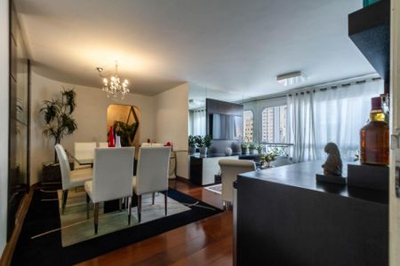 Apartamento para alugar com 113m², 3 quartos e 1 vaga Apartamento para alugar com 113m², 3 quartos e 1 vagaSala
