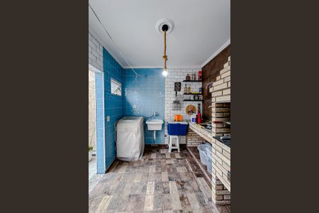 Apartamento à venda com 180m², 3 quartos e 3 vagasÁrea de Serviço e Churrasqueira