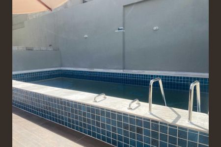 Apartamento à venda com 27m², 1 quarto e sem vagaPiscina