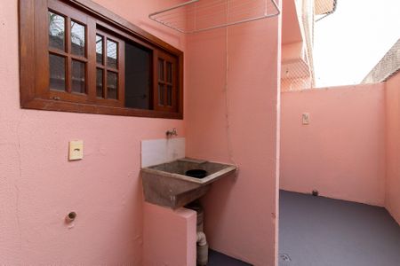 Casa de condomínio para alugar com 120m², 2 quartos e 1 vaga Casa de condomínio para alugar com 120m², 2 quartos e 1 vagaÁrea de Serviço