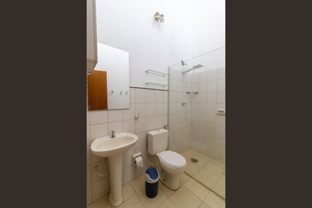 Casa de condomínio para alugar com 120m², 2 quartos e 1 vaga Casa de condomínio para alugar com 120m², 2 quartos e 1 vagaBanheiro