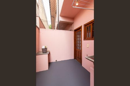 Casa de condomínio para alugar com 120m², 2 quartos e 1 vaga Casa de condomínio para alugar com 120m², 2 quartos e 1 vagaÁrea de Serviço
