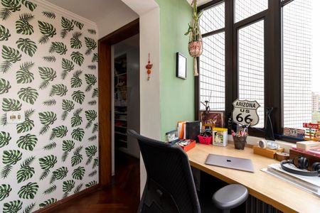 Apartamento à venda com 160m², 3 quartos e 2 vagasEscritório