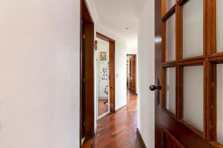 Apartamento à venda com 160m², 3 quartos e 2 vagasCorredor dos Quartos