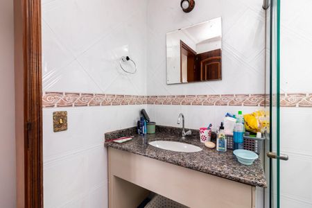 Apartamento à venda com 160m², 3 quartos e 2 vagasBanheiro 