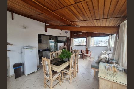 Apartamento à venda com 105m², 2 quartos e 1 vagaÁrea gourmet