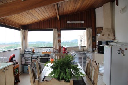 Apartamento à venda com 105m², 2 quartos e 1 vagaÁrea gourmet