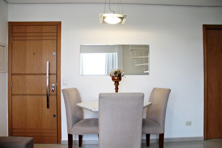 Apartamento à venda com 105m², 2 quartos e 1 vagaSala