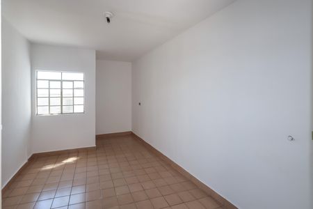 Casa à venda com 180m², 3 quartos e 1 vagaÁrea de Serviço