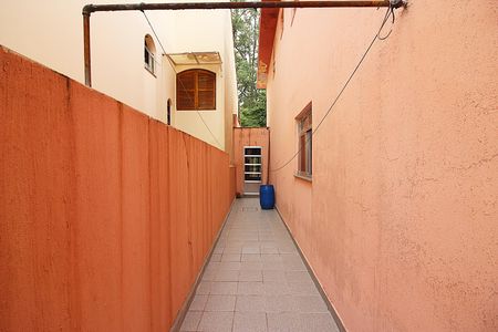 Casa à venda com 156m², 3 quartos e 3 vagasCorredor